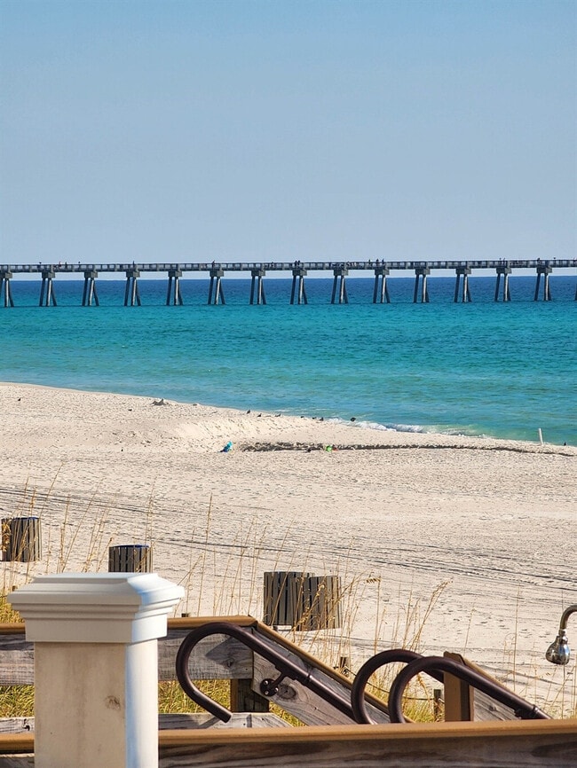 Building Photo - 16819 Front Beach Rd