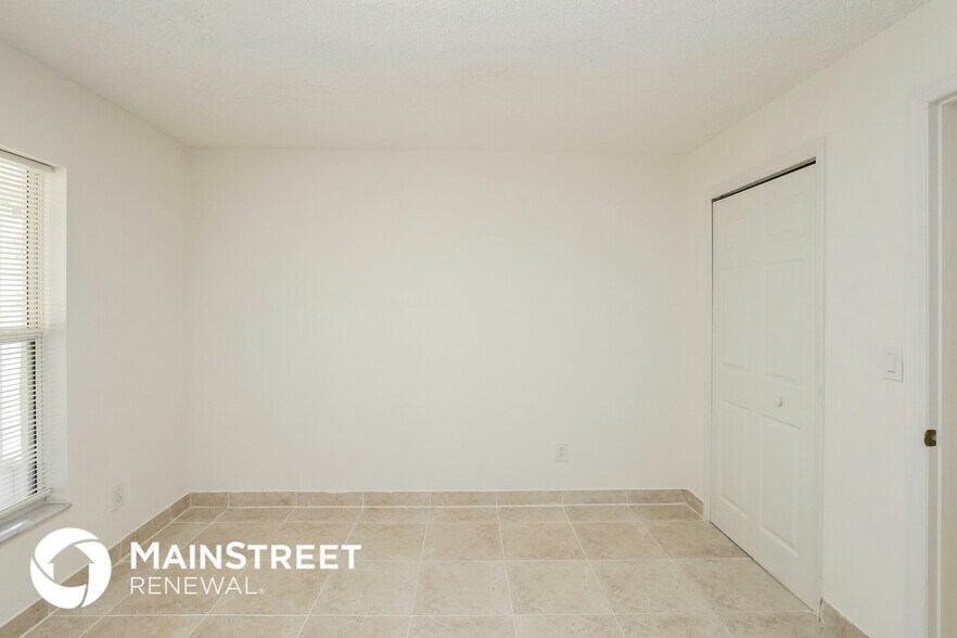 Building Photo - 502 Whitehall Ave SW