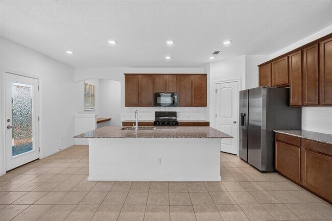 Building Photo - 221 Sand Lily Ln