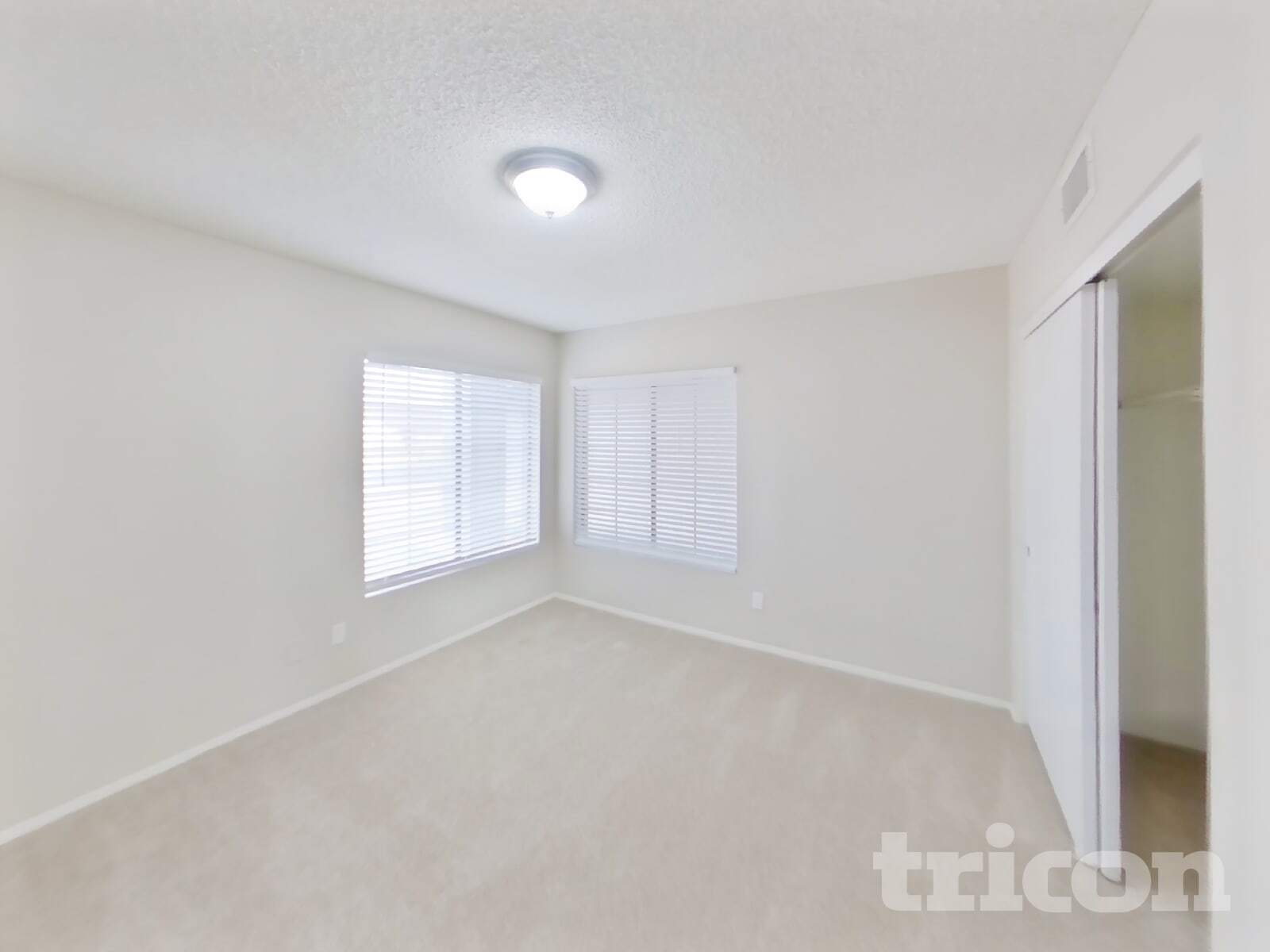 Building Photo - 7631 W Cheryl Dr