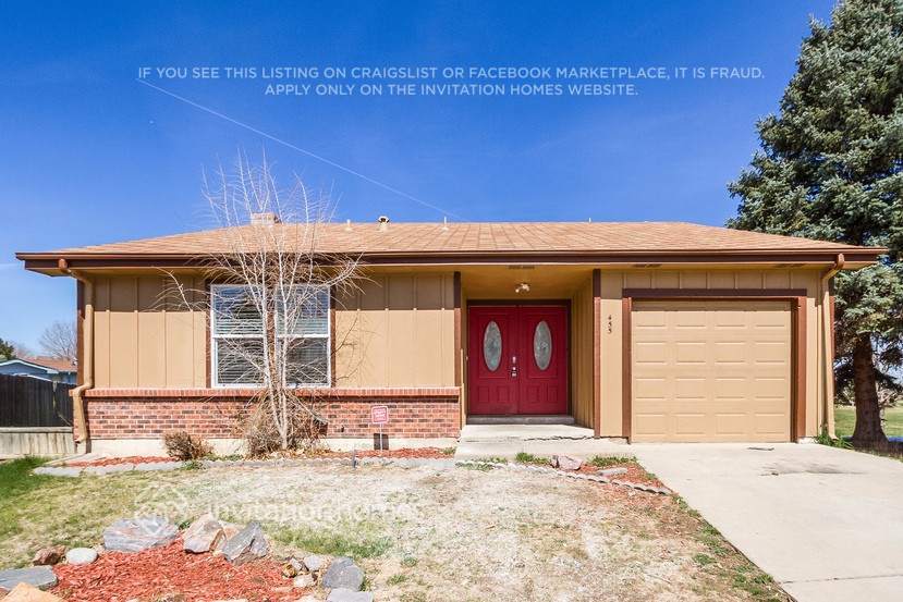 Primary Photo - 455 Hickory Pl
