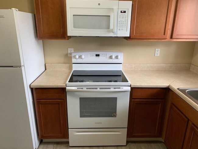 Building Photo - coh8110