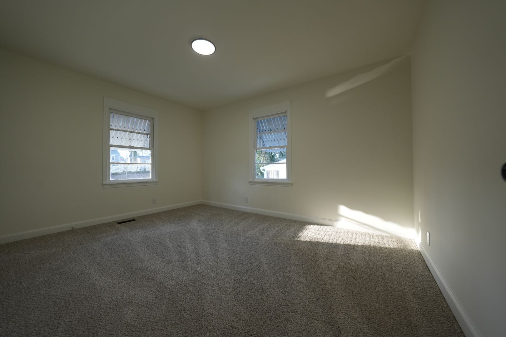 Building Photo - 2632 Patria St