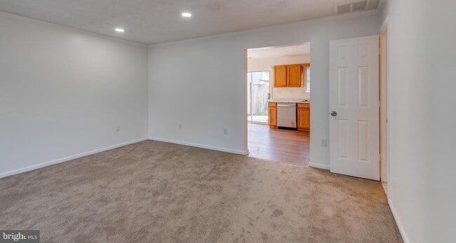 Building Photo - 2502 Regal Pl