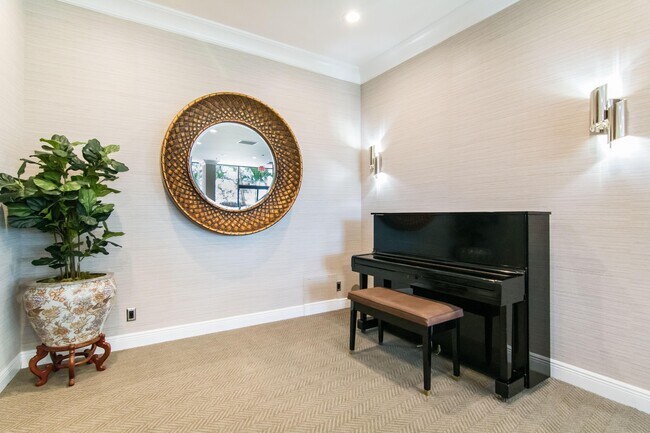Building Photo - 2480 Presidential Way