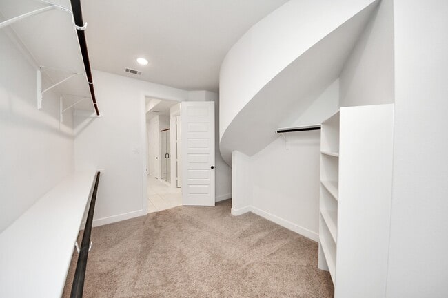 Building Photo - 20926 White Rock Crk Dr