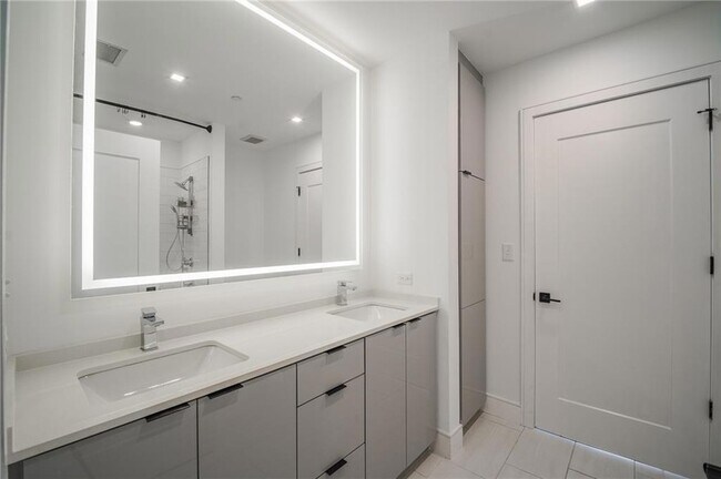 Building Photo - 788 West Marietta St NW