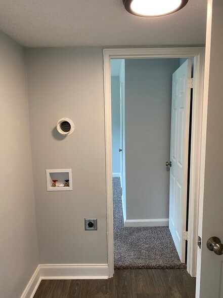 Building Photo - 3415 Gilmer Ct