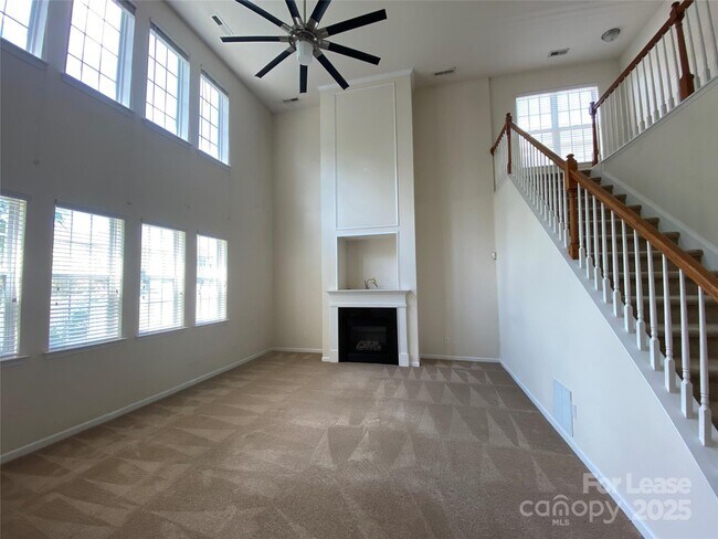 Building Photo - 6512 Manitoba Ln