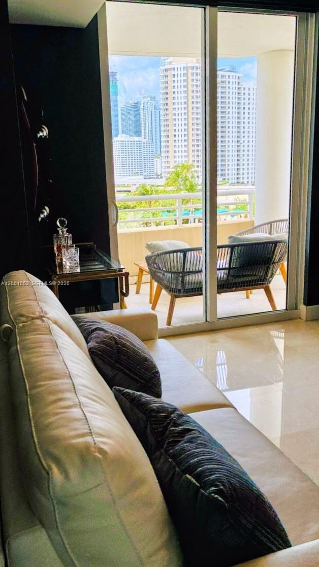 Building Photo - 848 Brickell Key Dr