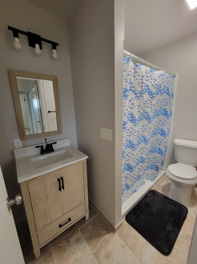 Building Photo - 2910 Wacos Dr