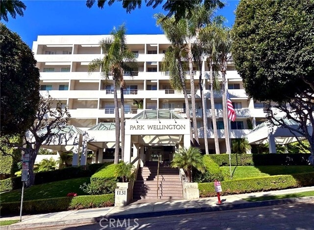 Building Photo - 1131 Alta Loma Rd