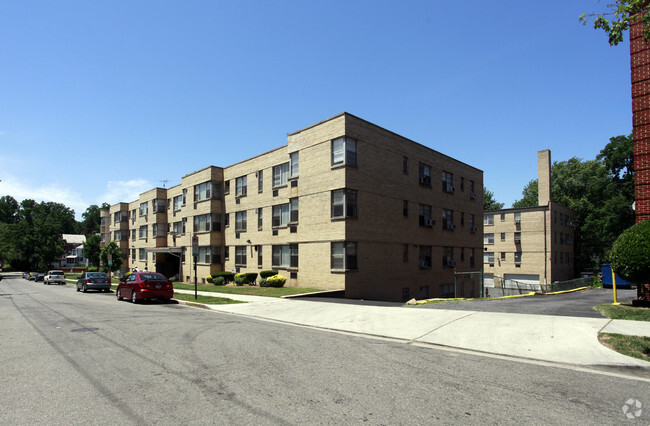 Building Photo - The Jennifer