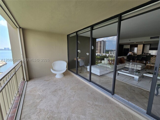 Building Photo - 11113 Biscayne Blvd