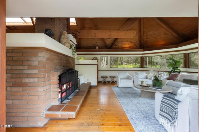 Building Photo - 4254 Chevy Chase Dr