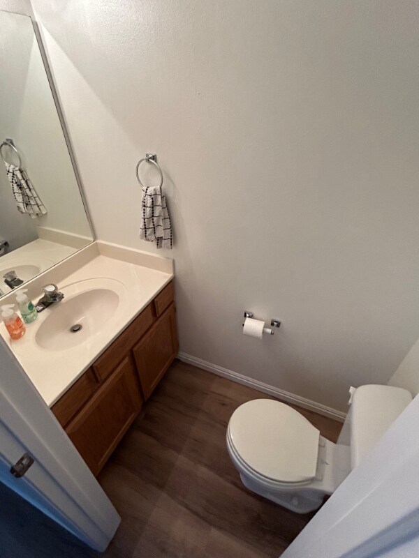 Building Photo - 439 E Parkside Cir