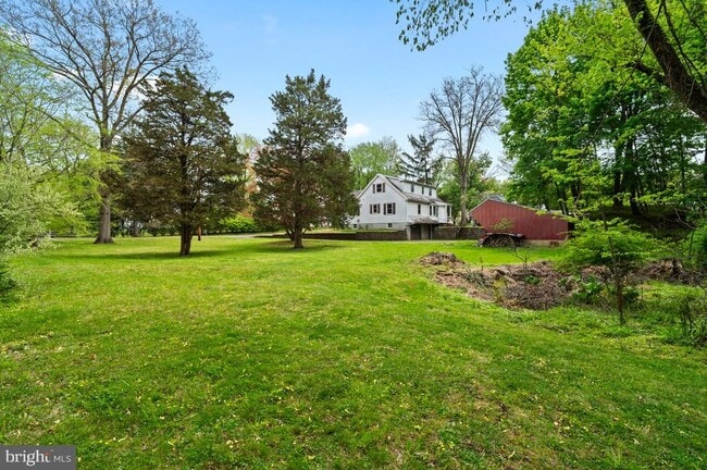 Building Photo - 170 Iron Hill Rd