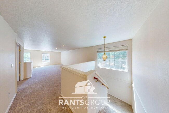 Building Photo - Spacious 3-Bedroom Home on a Corner Lot in Lacey!