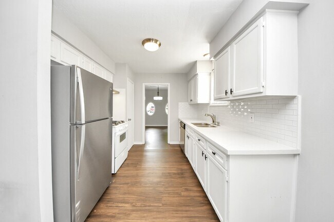 Building Photo - 15135 Chipman Ln.