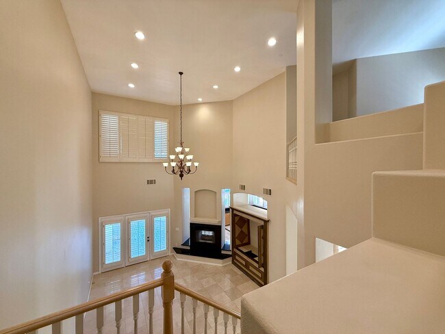 Building Photo - Grand 3 bedroom home with lake and golf course views located in Resort Villas ready to be your pa...