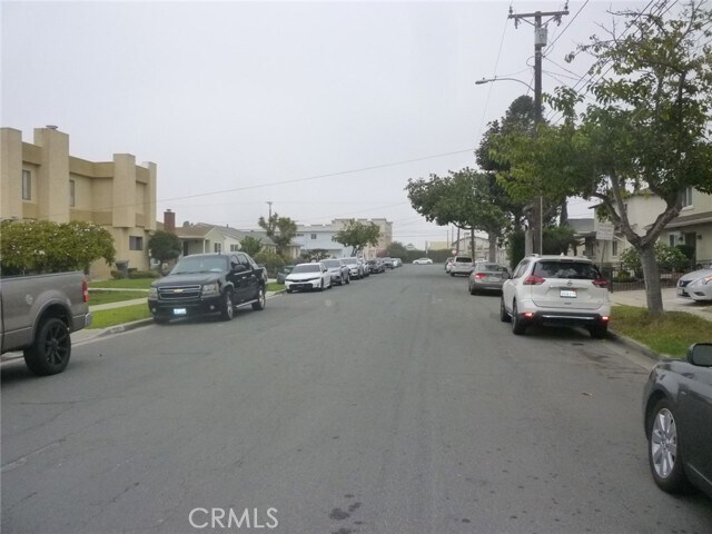 Building Photo - 15910 Harvard Blvd