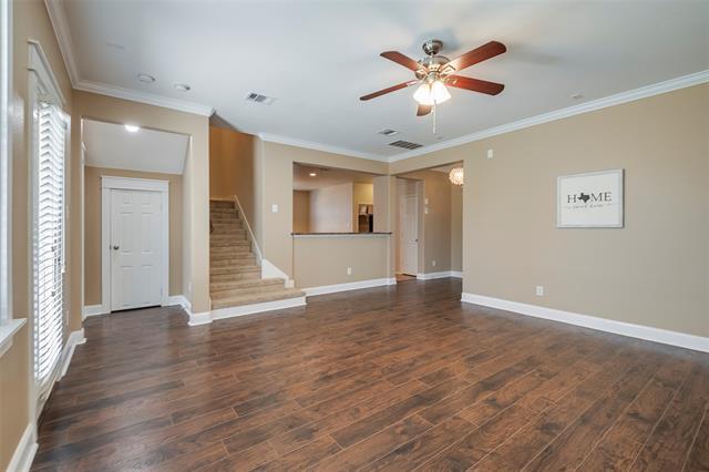 Building Photo - 15521 Landing Creek Ln