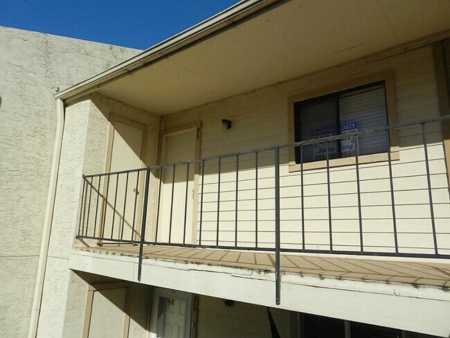 Building Photo - 10075 Westpark Dr