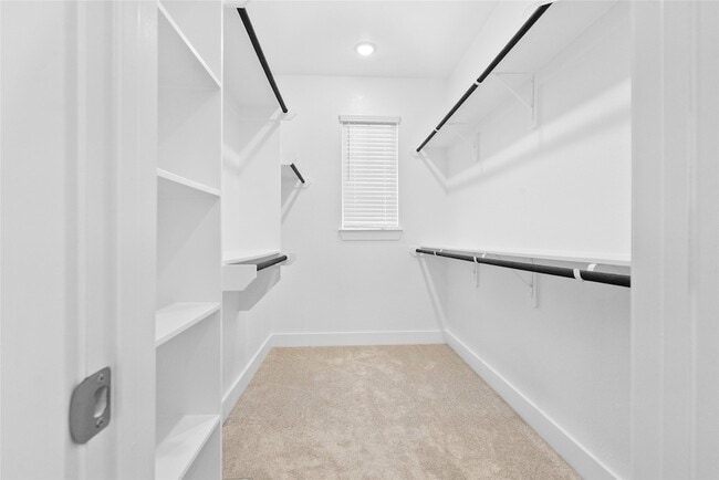 Building Photo - 7831 Swooping Swallow Ln