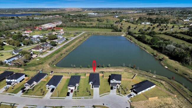 Building Photo - 1027 Bluegill Ln