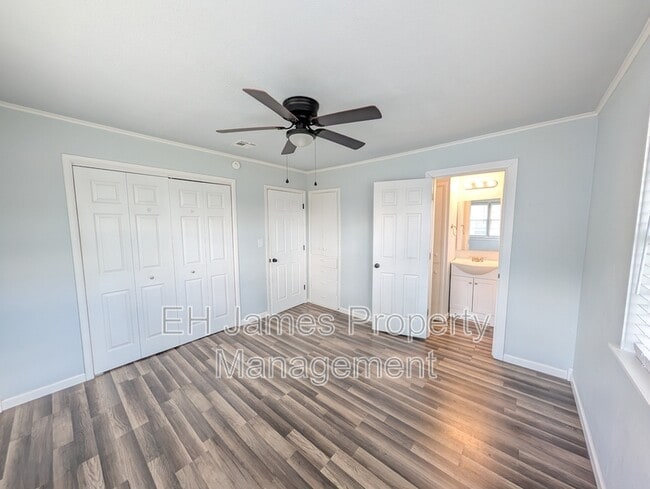 Building Photo - 5214 S Delaware Pl