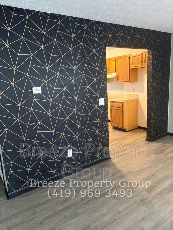 Building Photo - 2983 Megan Cir