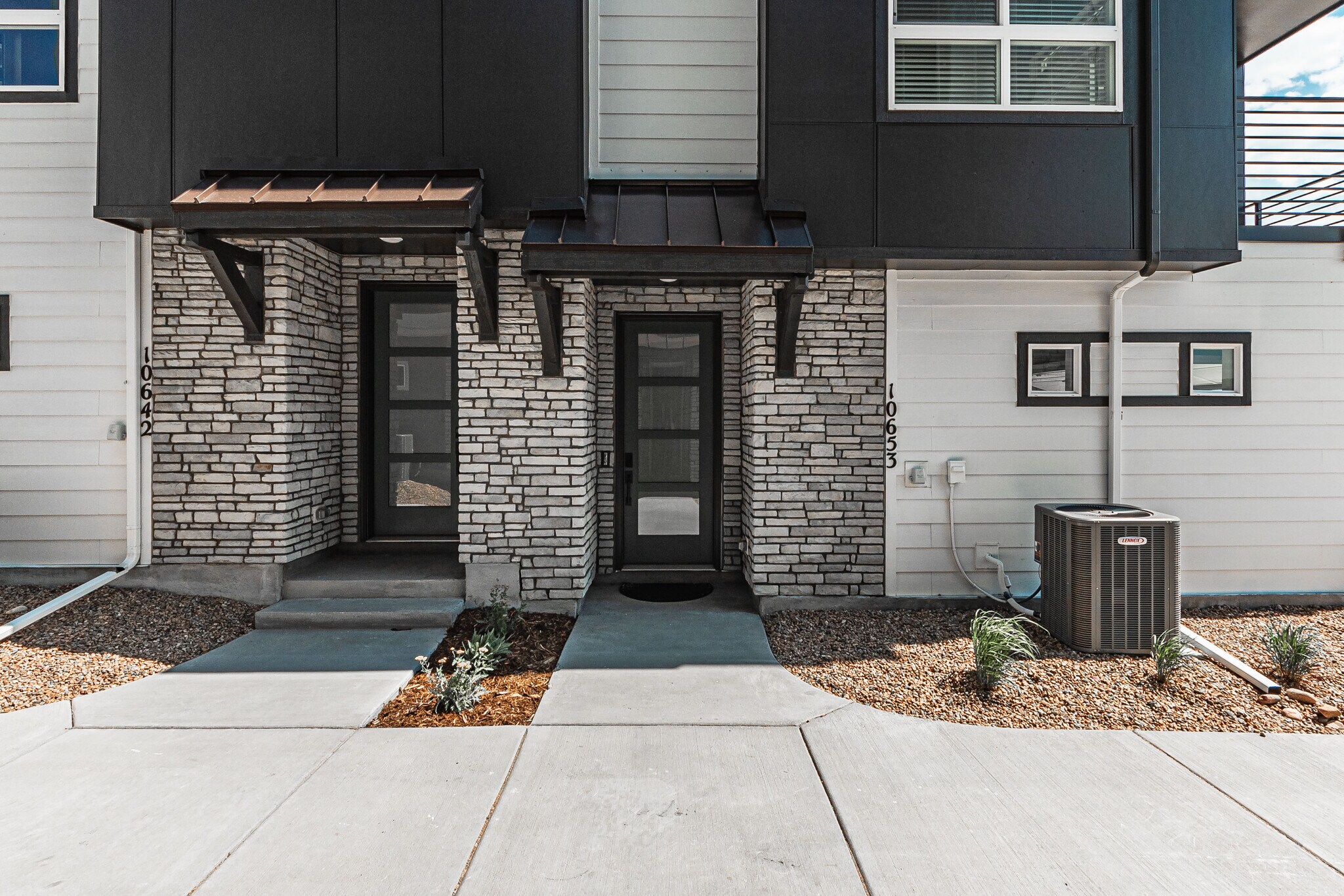 Building Photo - 10653 Columbite Hts