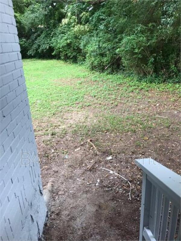 Building Photo - 4569 Mitchell St