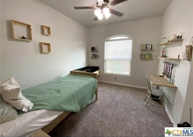 Building Photo - 3404 Braford Dr