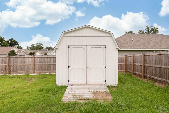 Building Photo - 5720 Blackhorse Cir