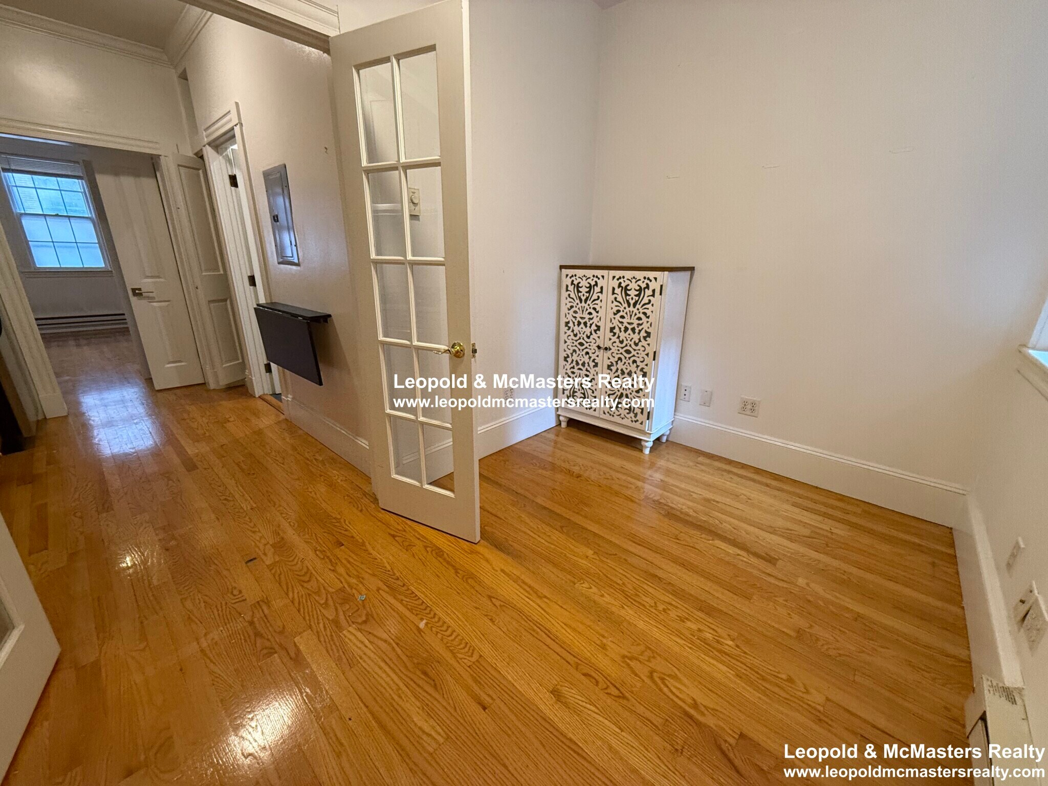 Building Photo - 80 West Cedar St