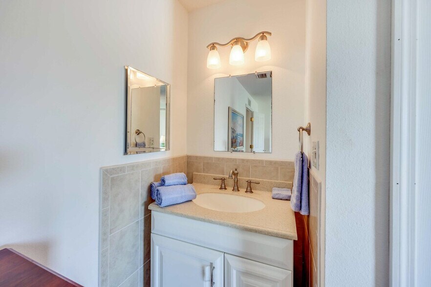 Building Photo - 2750 Ocean Shore Blvd