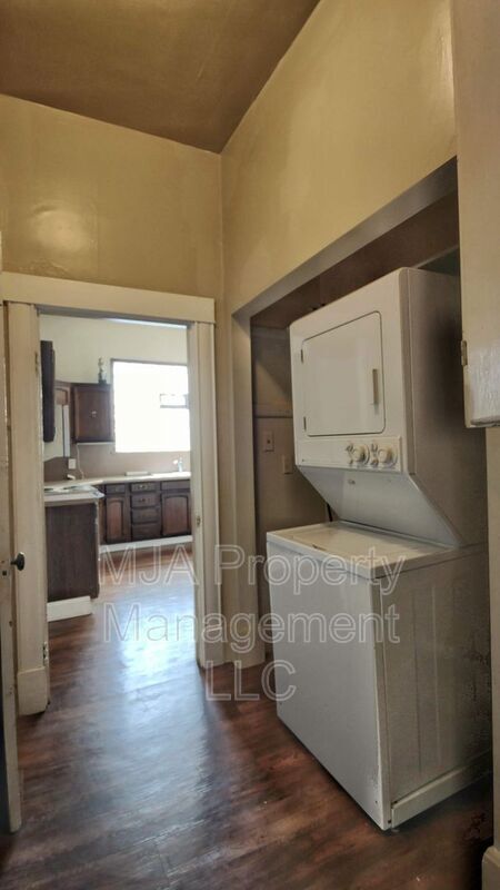 Building Photo - 2172 S 800 E