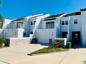 Building Photo - 2939 W Knights Ave