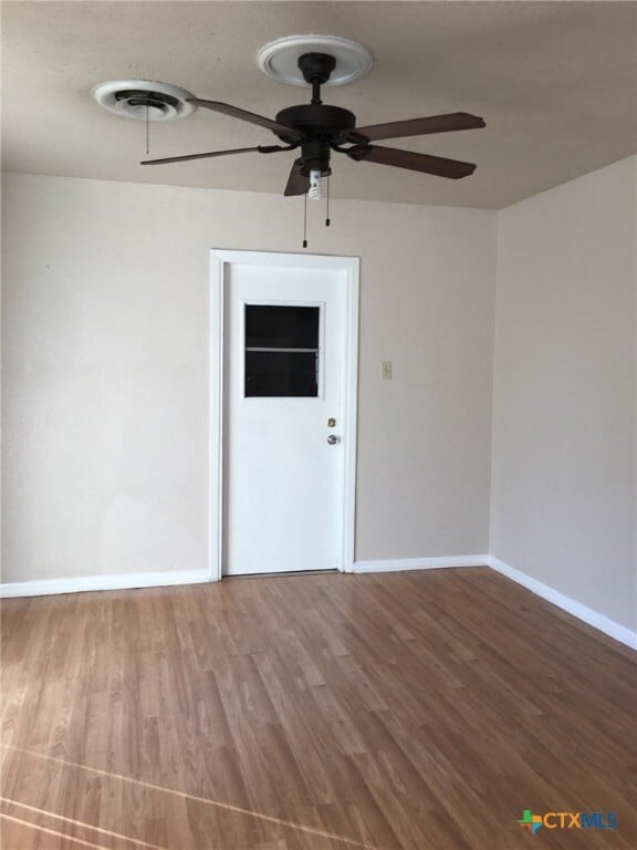 Building Photo - 901 Park Ave