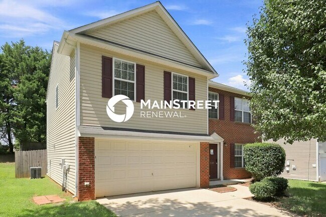 Building Photo - 3 Bedroom Pet-Friendly Home in Browns Summit, NC with Main Street Renewal