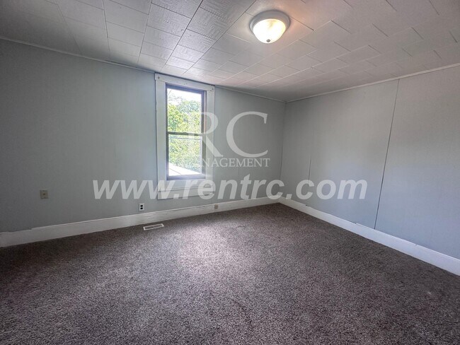 Building Photo - 1135 Jackson-