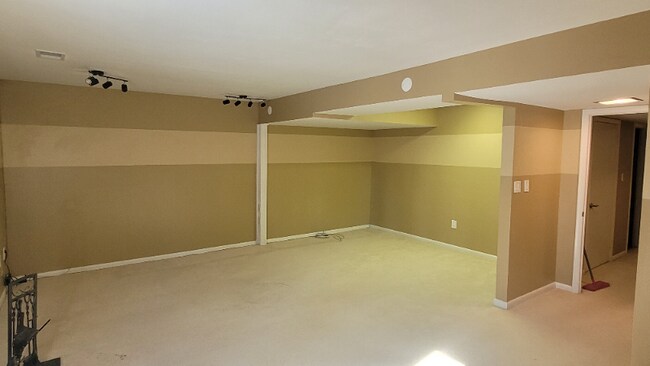 Building Photo - 11616 Summer Oak Dr