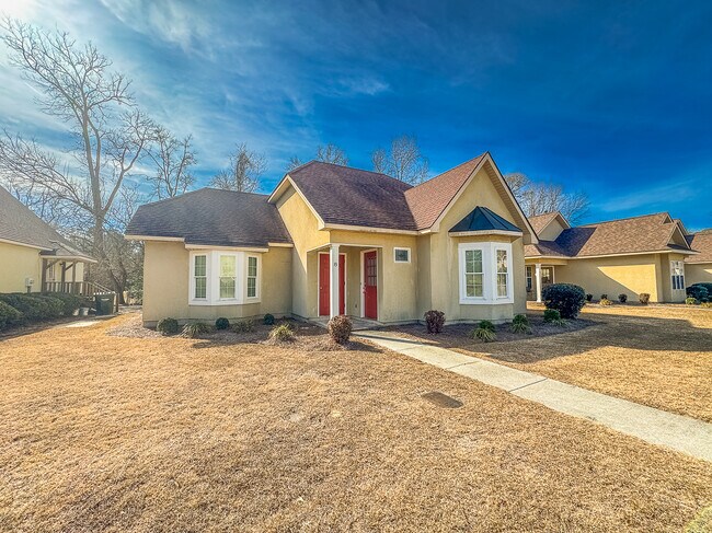 Building Photo - 8 Clayton Ln