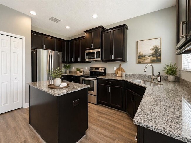 Building Photo - 1852 Tallulah Ter