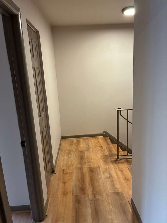 Building Photo - 1131 Marcy Ave