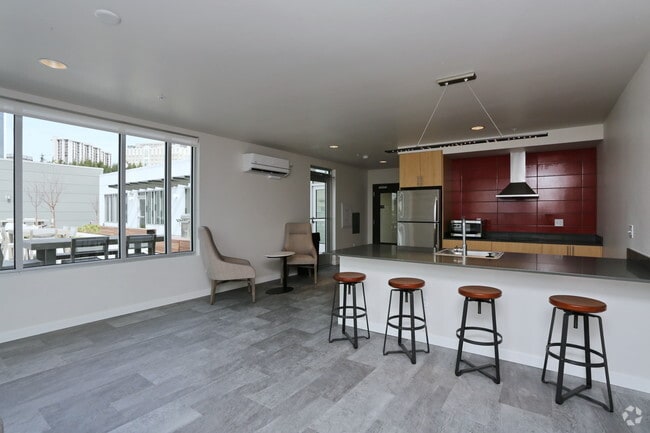 Interior Photo - Hana