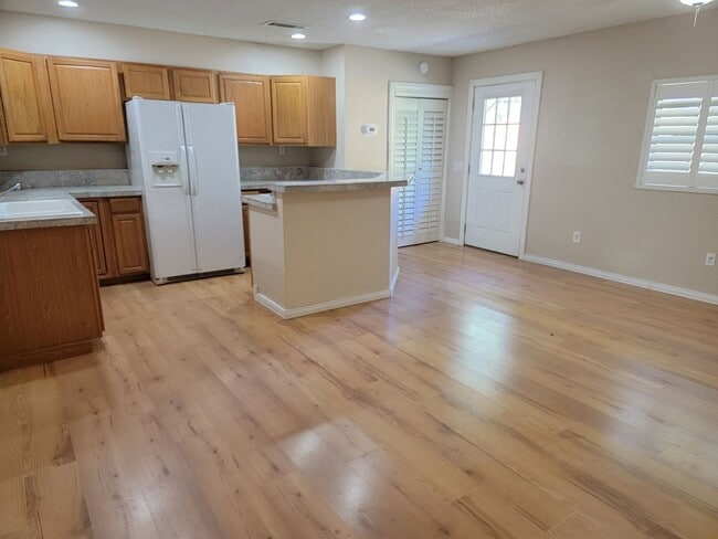 Building Photo - Adorable 2/1 in Hernando!!!