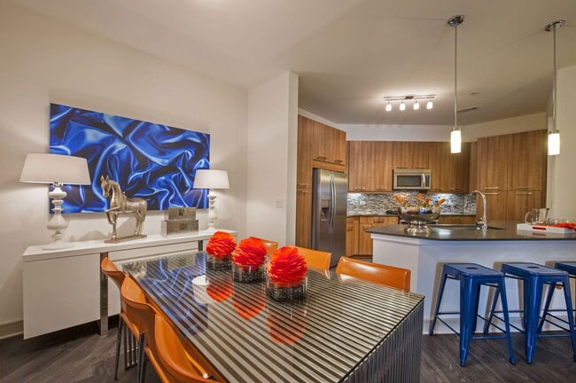 Building Photo - 3100 Cole Ave