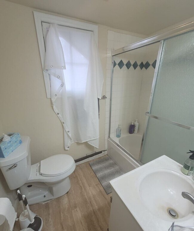 Building Photo - Beautiful Ranch-Style Home Near CU & Bould...